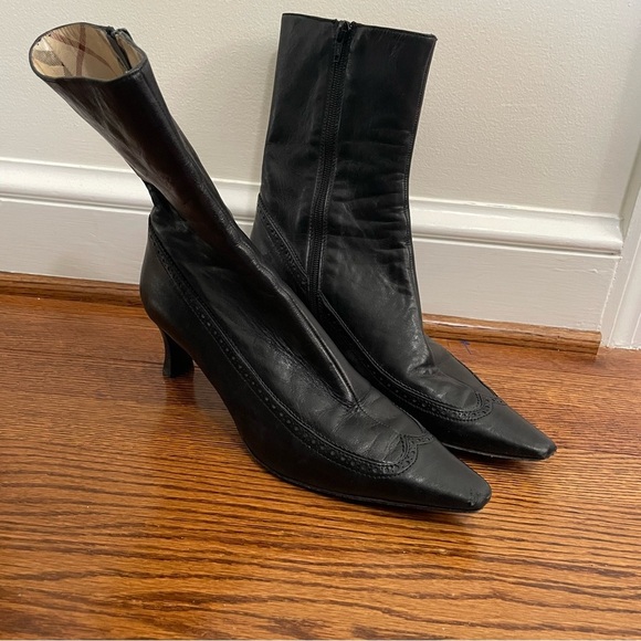 Burberry Vintage Black Bootie Pointed Toe Pup Heel Size EU 40 US 8 - Picture 2 of 13